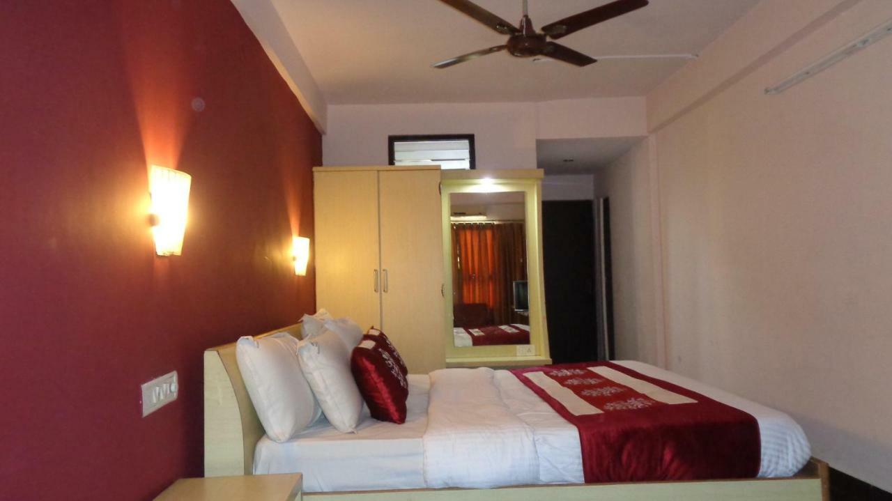 Hotel Ganesh Palace Májszúr Kültér fotó